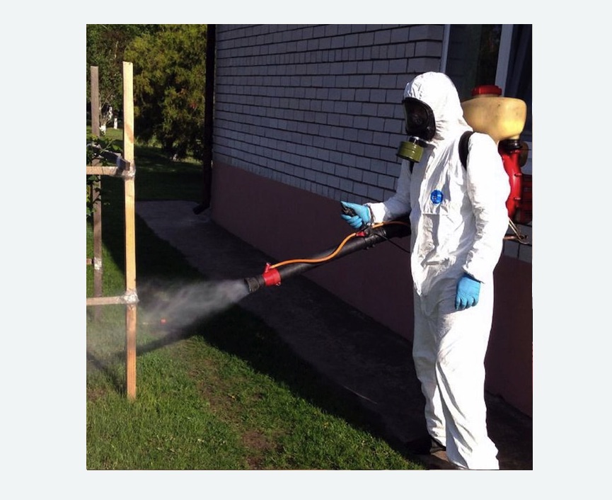 травля клещей на участке в Исилькуле